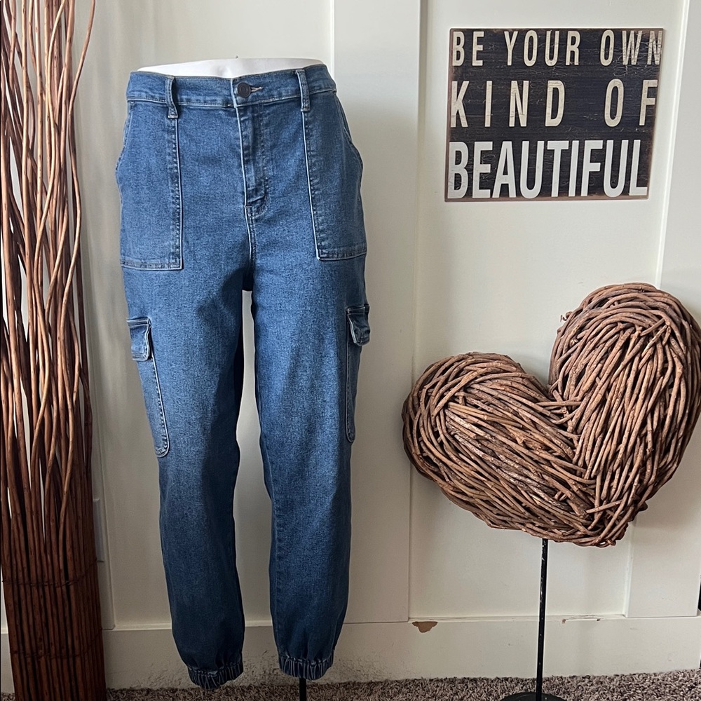 SO High Rise Cargo Jogger Blue Jeans